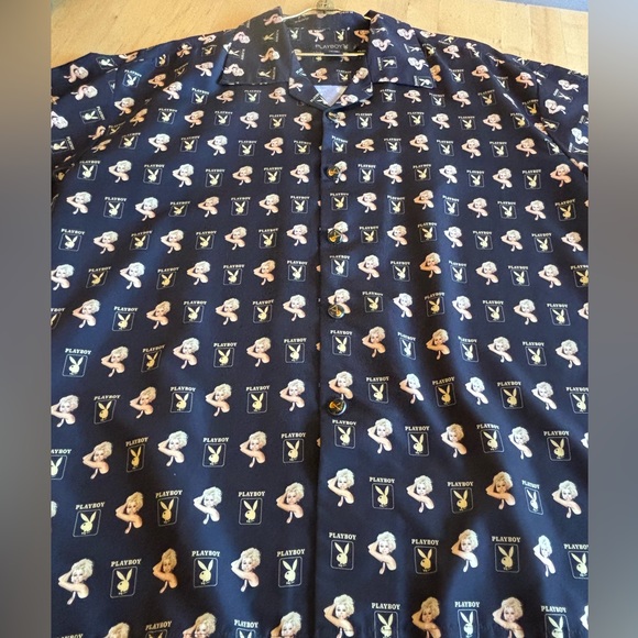 Vintage Playboy Pamela Anderson Short Sleeve Button Down Shirt Size XL - Picture 12 of 12
